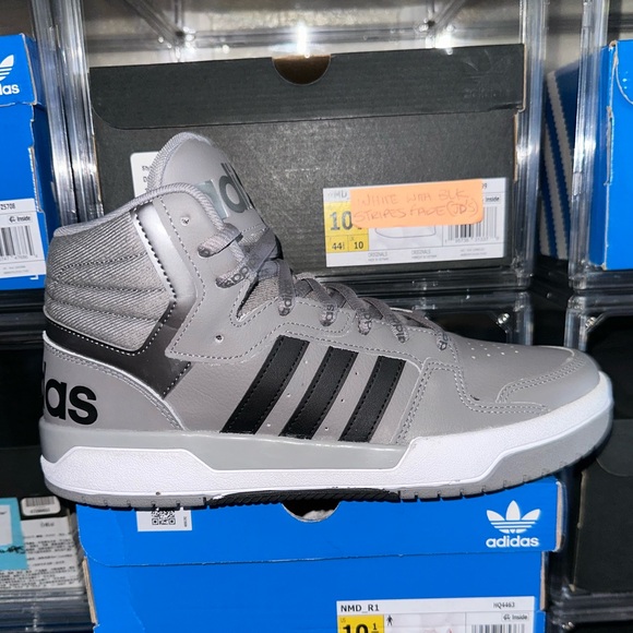 Adidas Entrap Mid Size 10.5 Gray Men’s New In Box - Picture 1 of 6